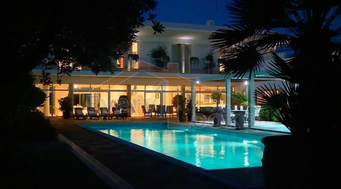 Moradia T6 para Venda em Amoreira Foto 9