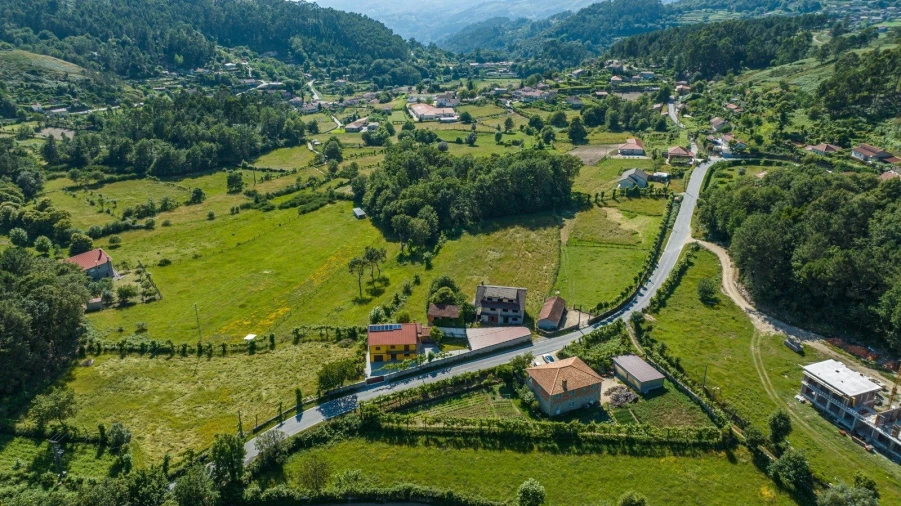 Terreno para Venda em Covide Foto 2