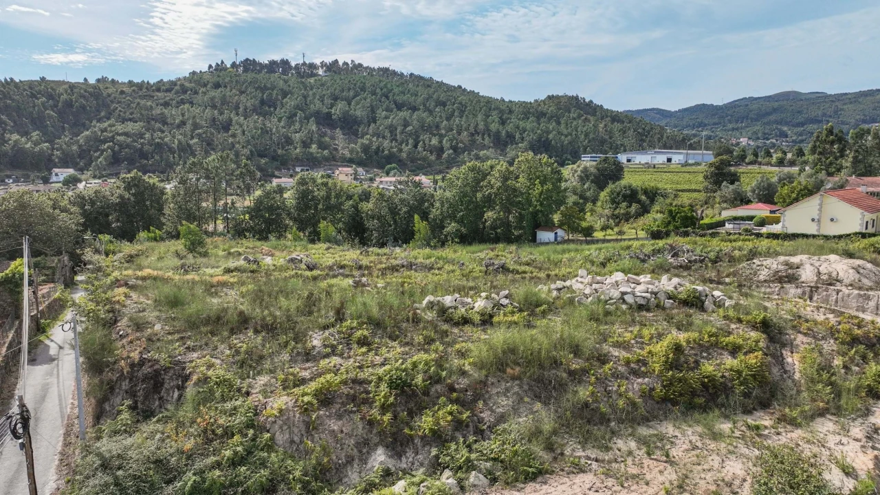 Terreno para Venda em Gême Foto 1