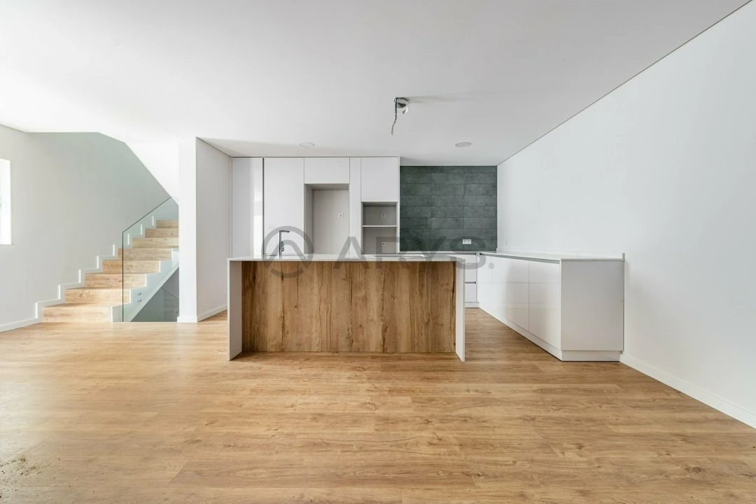 Moradia T3 para Venda em Merelim (São Paio), Panoias e Parada de Tibães Foto 2