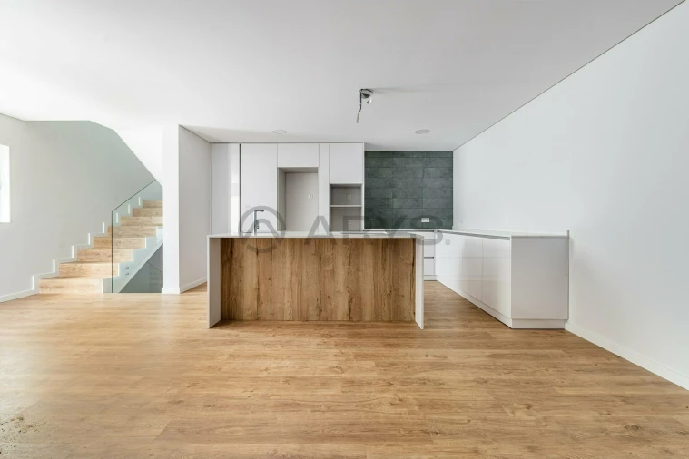 Moradia T3 para Venda em Merelim (São Paio), Panoias e Parada de Tibães Foto 2