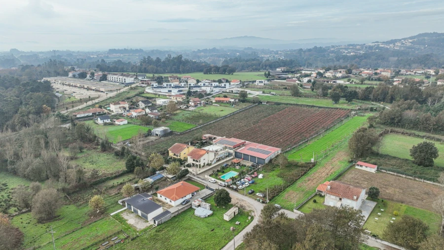 Quinta T0 para Venda em Turiz Foto 1