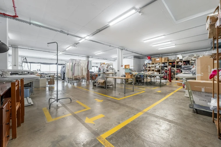 Armazém para Venda em Ferreiros e Gondizalves Foto 3