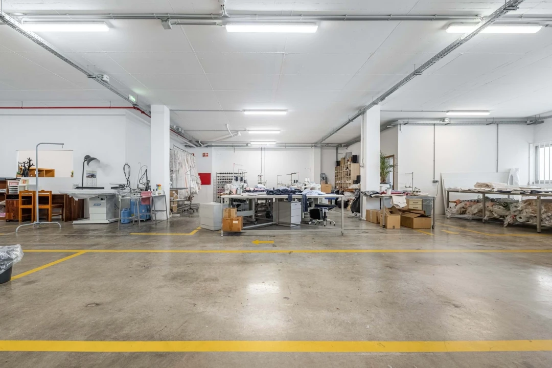 Armazém para Venda em Ferreiros e Gondizalves Foto 4