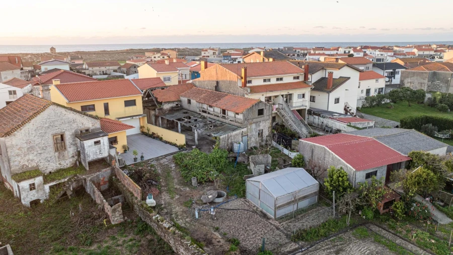 Moradia T5 para Venda em Aguçadoura e Navais Foto 10