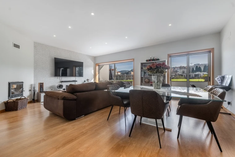 Moradia T4 para Venda em Real, Dume e Semelhe