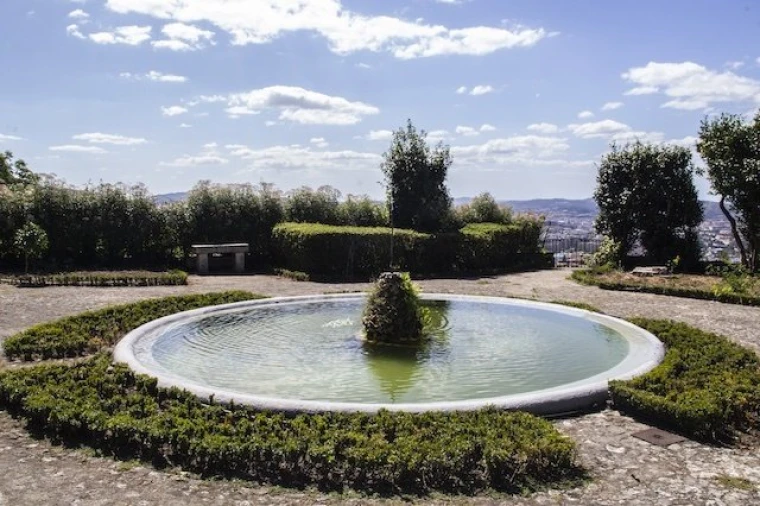 Moradia T9 para Venda em Nogueiró e Tenões Foto 13