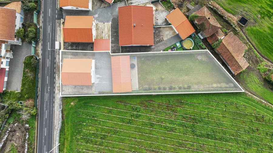 Moradia T7 para Venda em Brito Foto 9