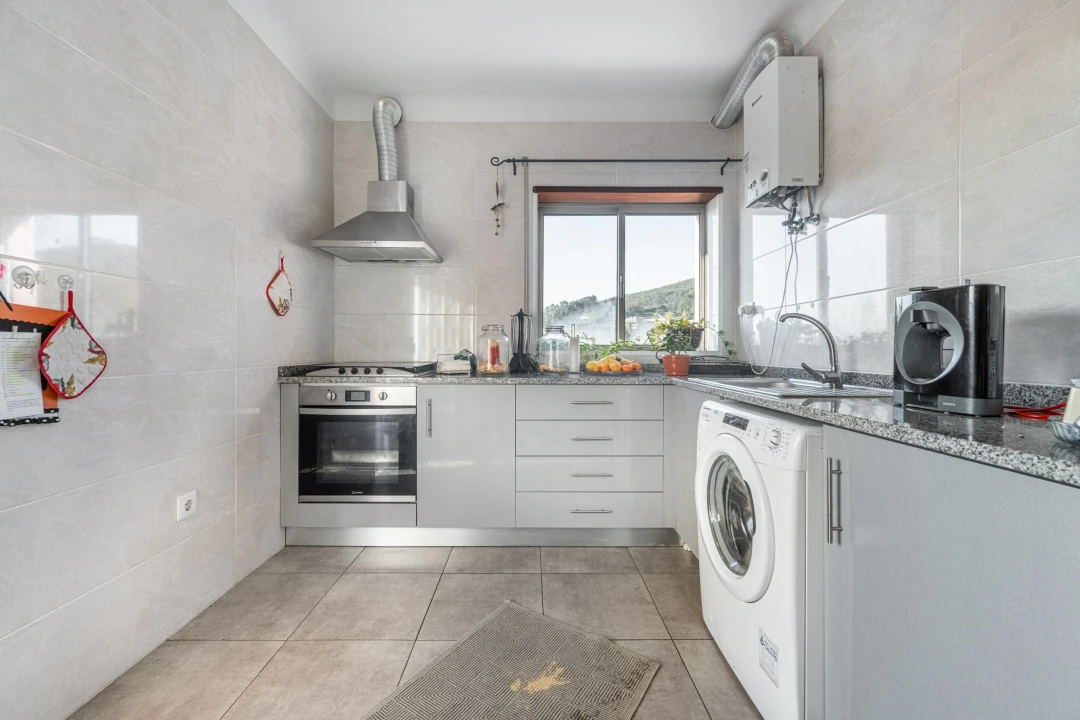 Moradia T7 para Venda em Brito Foto 11