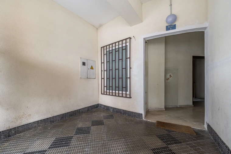 Apartamento T0 para Venda em Santa Maria Maior Foto 10