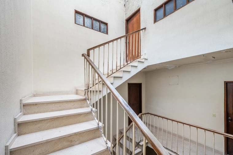 Apartamento T0 para Venda em Santa Maria Maior Foto 9