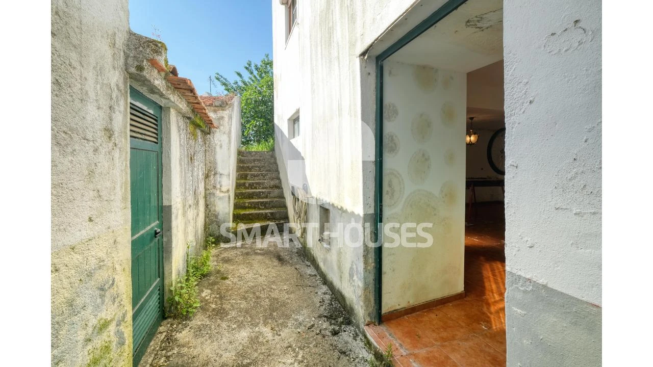 Moradia T4 para Venda em Benfeita Foto 36