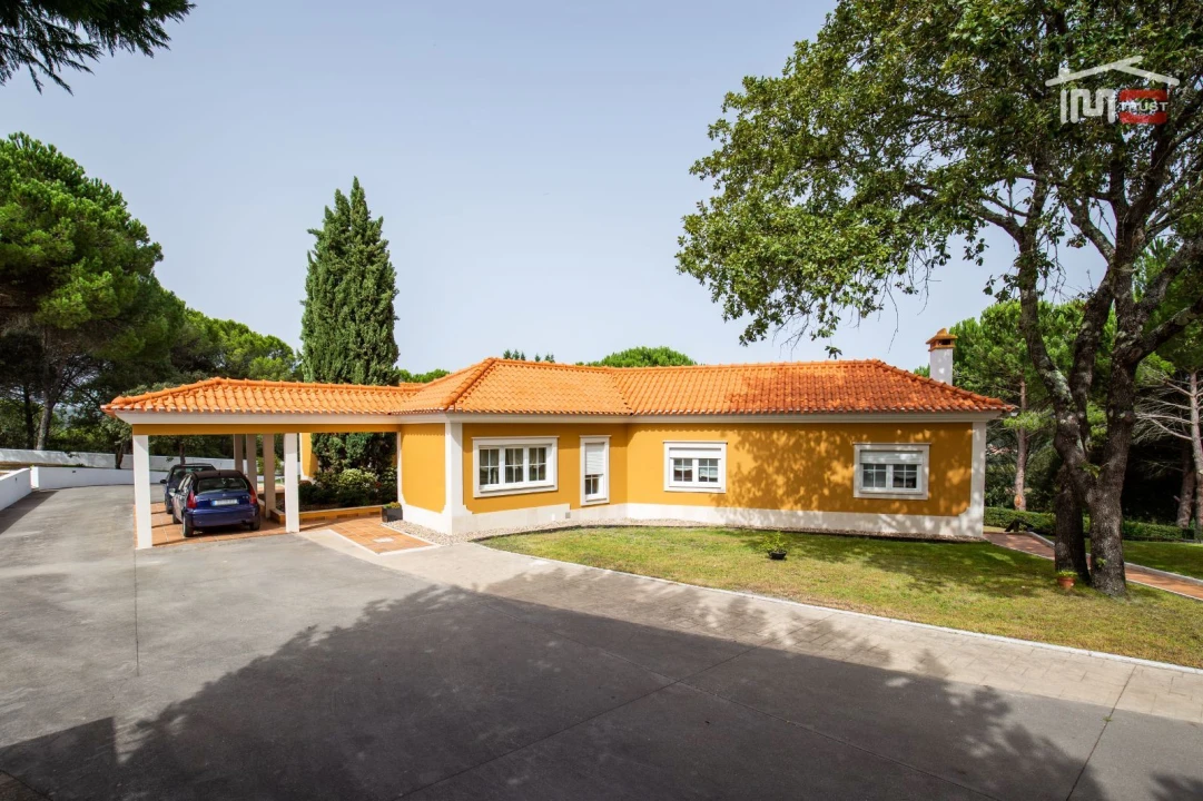 Moradia T5 para Venda em Seiça Foto 6