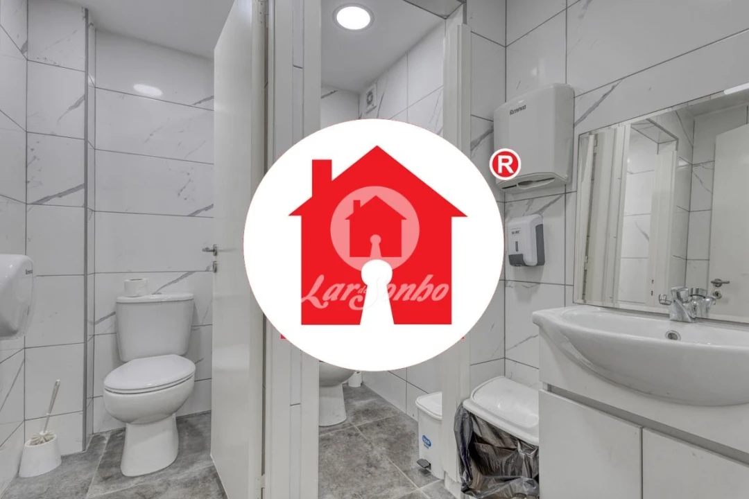 Armazém para Venda em Campanhã Foto 10