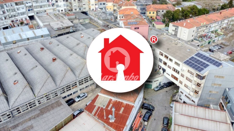 Armazém para Venda em Campanhã