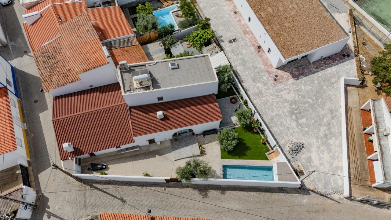 Moradia T4 para Venda em Vale (São Cosme), Telhado e Portela Foto 2