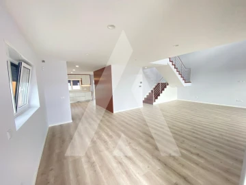 Moradia T4 para Venda em Aradas