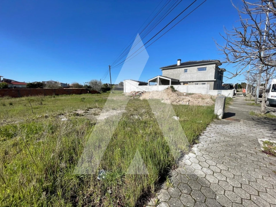 Terreno para Venda em Gafanha da Encarnação Foto 1