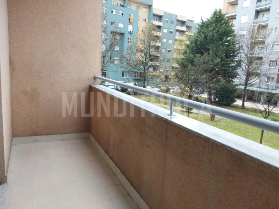 Apartamento T4 para Venda em Nogueiró e Tenões Foto 3