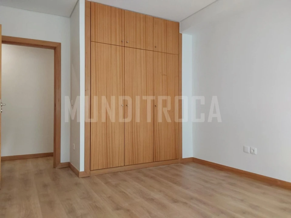 Apartamento T4 para Venda em Nogueiró e Tenões Foto 5