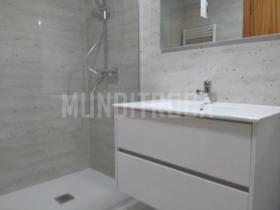 Apartamento T4 para Venda em Nogueiró e Tenões Foto 18