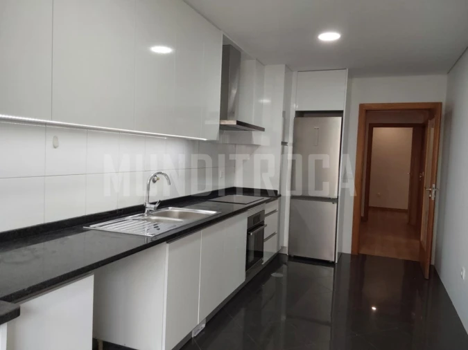 Apartamento T4 para Venda em Nogueiró e Tenões