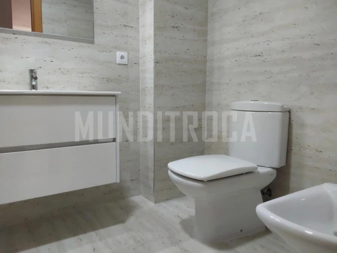 Apartamento T4 para Venda em Nogueiró e Tenões Foto 8