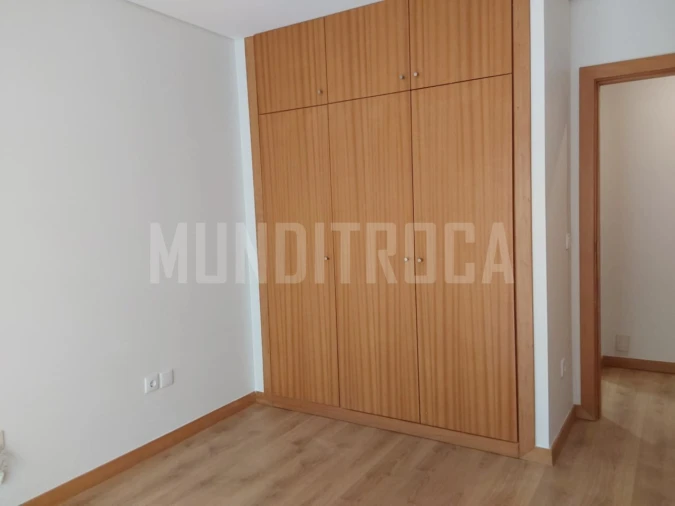 Apartamento T4 para Venda em Nogueiró e Tenões Foto 9