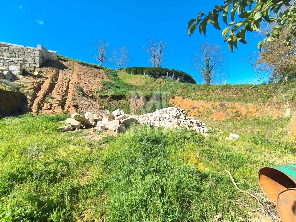 Terreno para Venda em Venade e Azevedo Foto 1