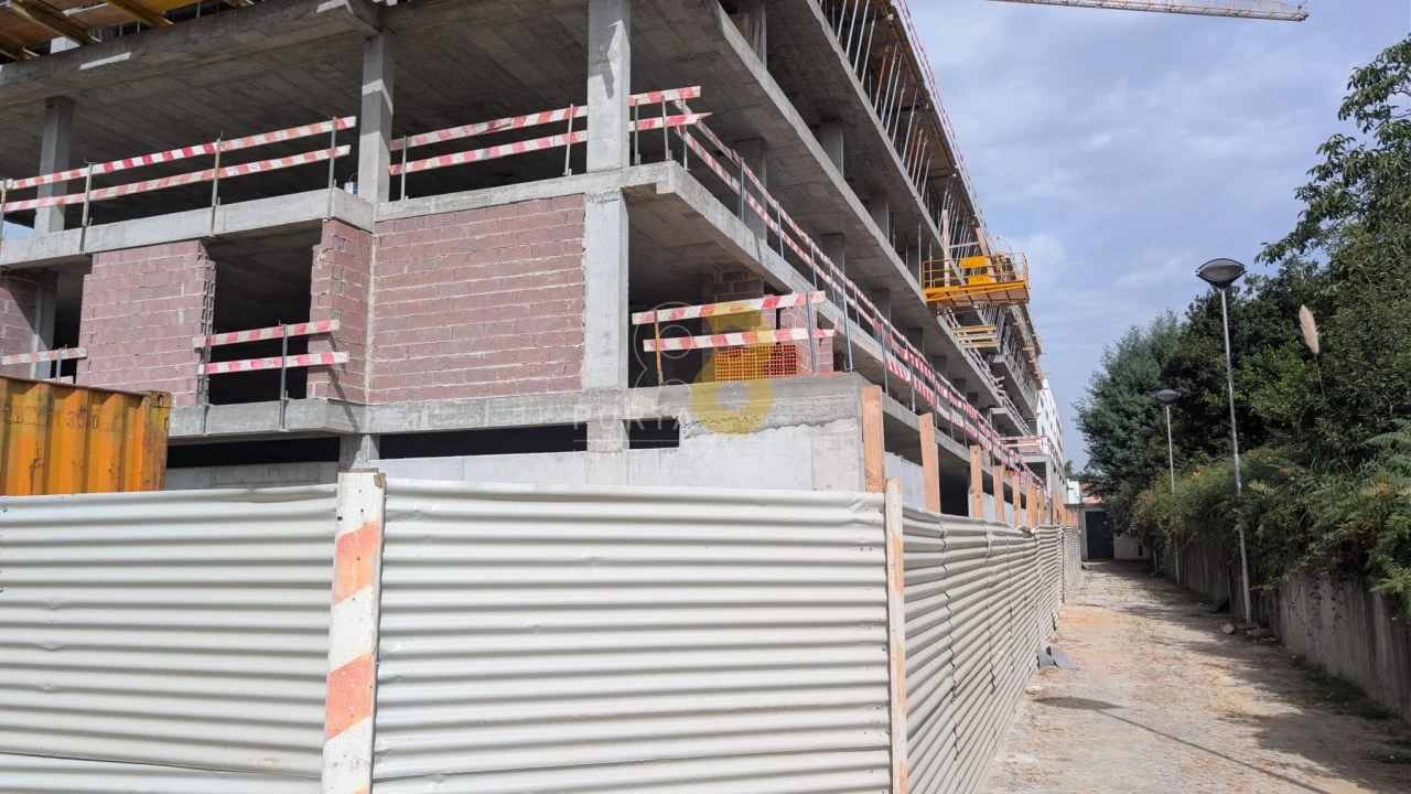 Apartamento T2 para Venda em Moreira Foto 23