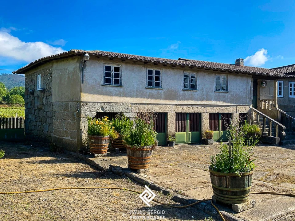 Quinta T4 para Venda em Briteiros São Salvador e Briteiros Santa Leocádia Foto 3