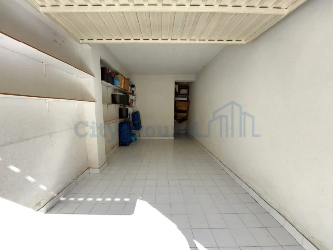 Garagem para Venda em Caldas da Rainha - Santo Onofre e Serra do Bouro Foto 1