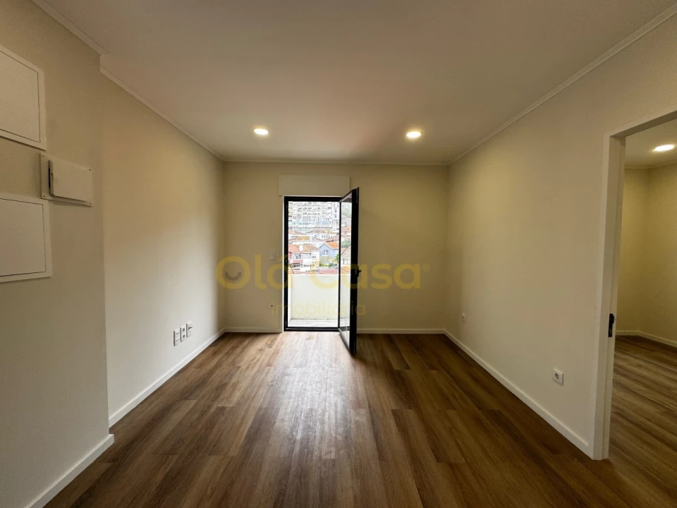 Moradia T2 para Venda em Santa Marinha e São Pedro da Afurada Foto 9