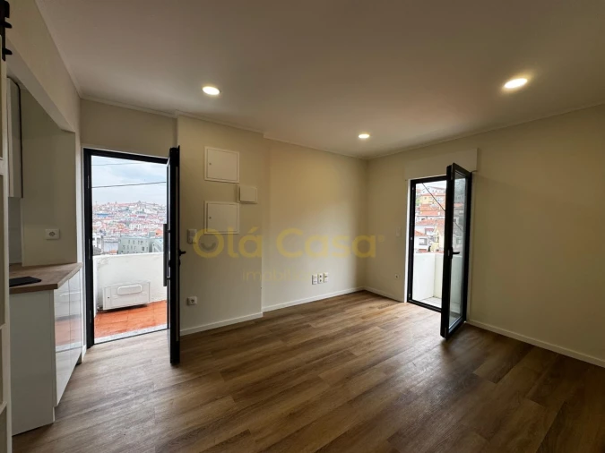 Moradia T2 para Venda em Santa Marinha e São Pedro da Afurada Foto 2