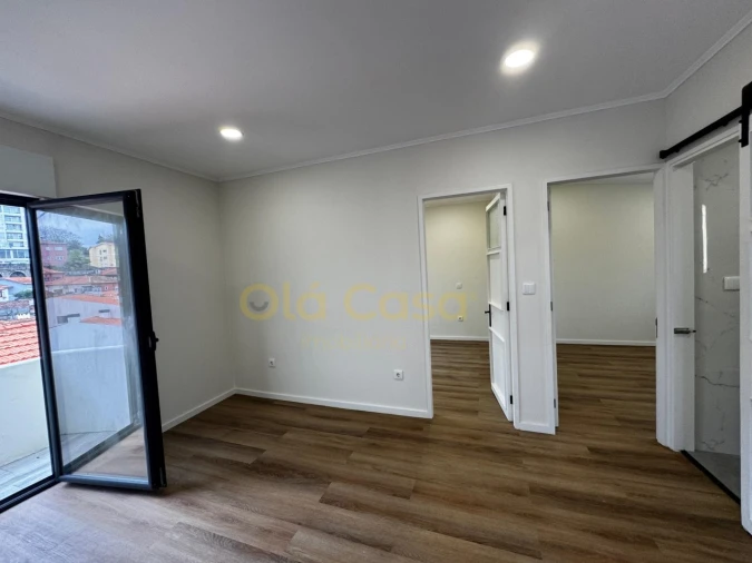 Moradia T2 para Venda em Santa Marinha e São Pedro da Afurada Foto 3