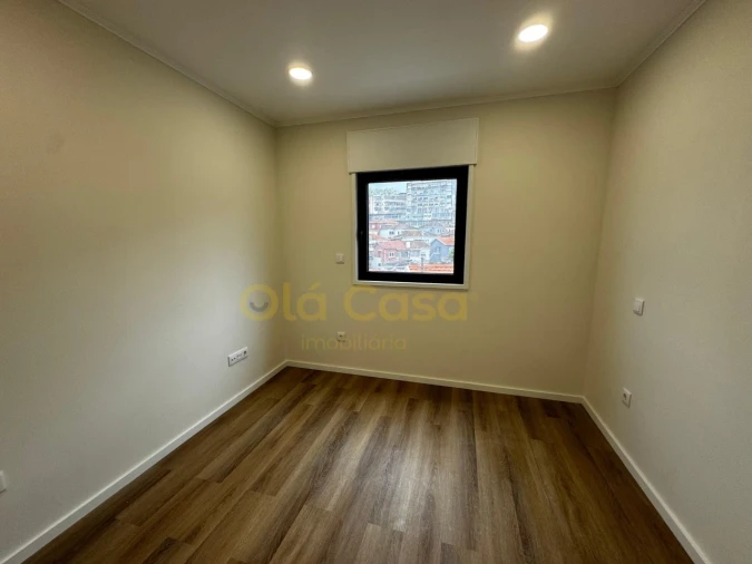 Moradia T2 para Venda em Santa Marinha e São Pedro da Afurada Foto 8