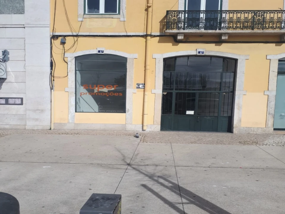 Loja para Arrendamento em Misericórdia Foto 3