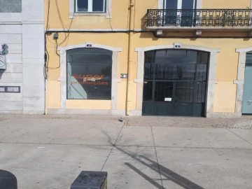 Loja para Arrendamento em Misericórdia