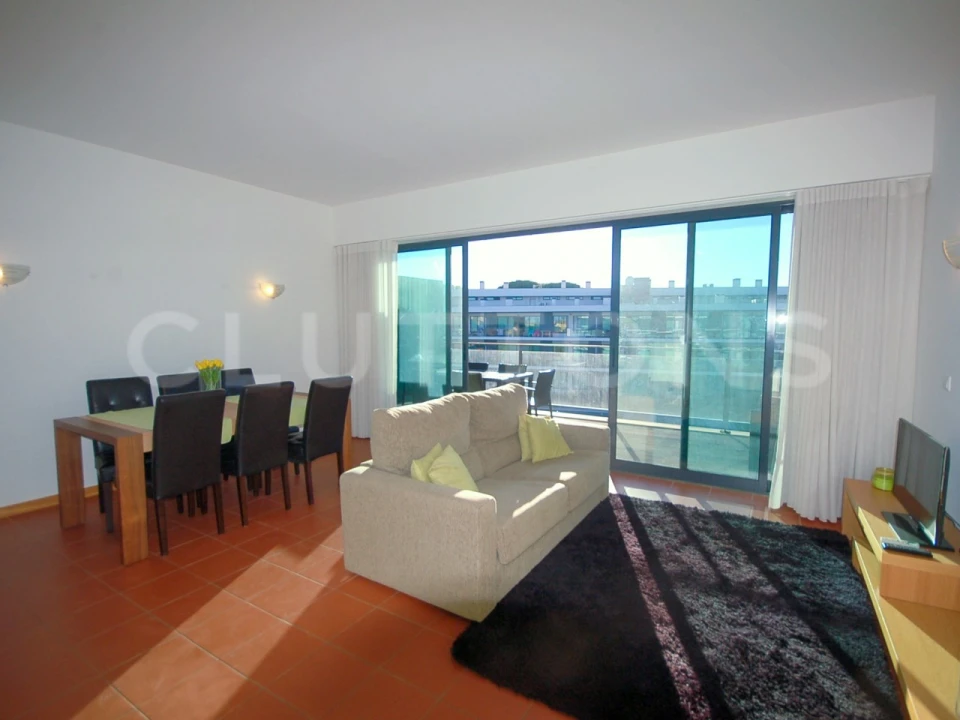 Apartamento T2 para Venda em Quarteira Foto 5