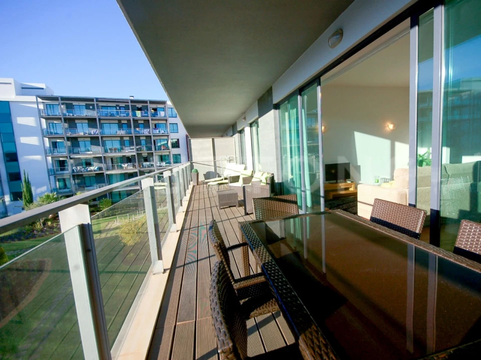 Apartamento T2 para Venda em Quarteira Foto 9