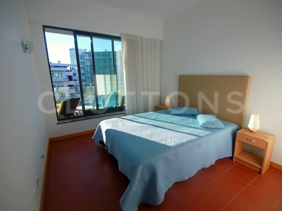 Apartamento T2 para Venda em Quarteira Foto 13