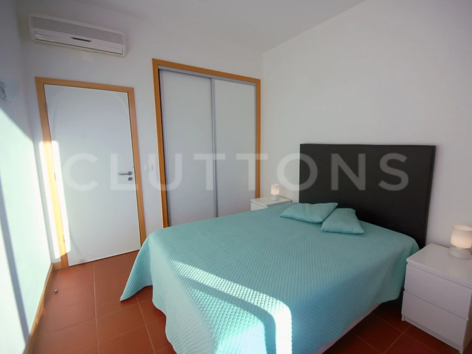 Apartamento T2 para Venda em Quarteira Foto 17