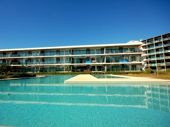 Apartamento T2 para Venda em Quarteira Foto 2