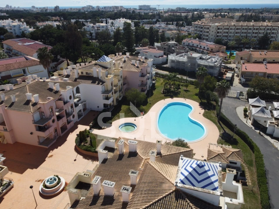 Apartamento T1 para Venda em Quarteira Foto 38