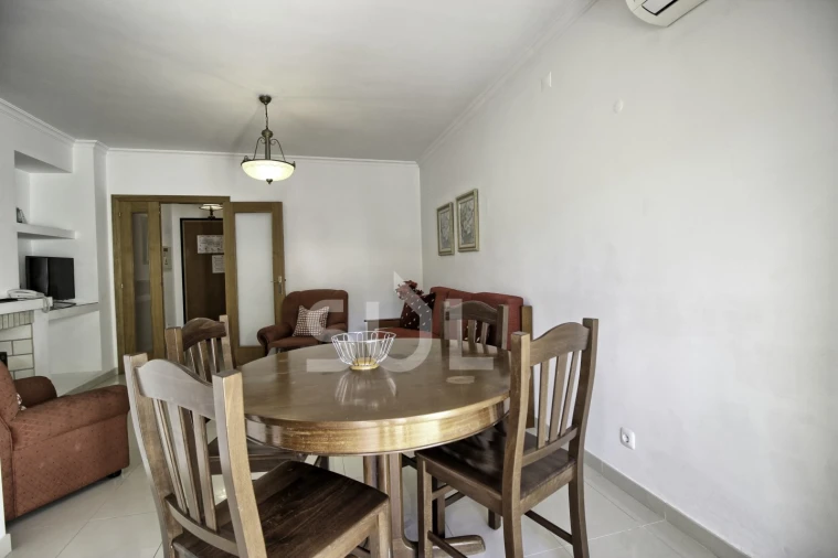 Apartamento T1 para Venda em Quarteira Foto 5