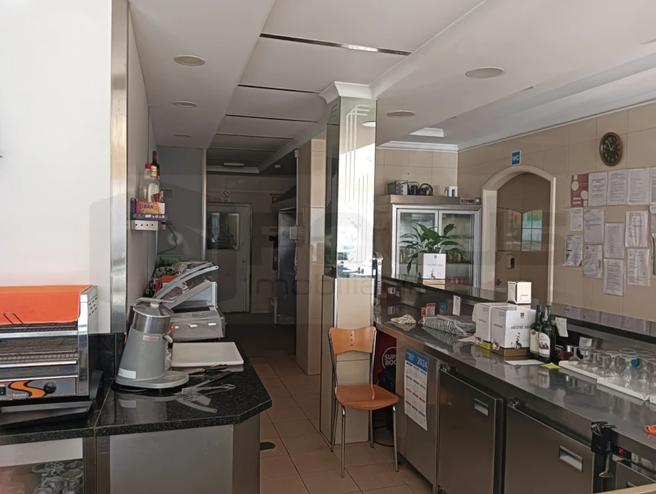 Negócio para Venda em Gafanha da Nazaré Foto 2