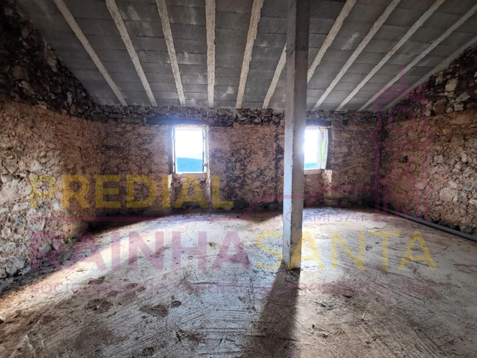 Moradia T2 para Venda em Cumeeira Foto 6