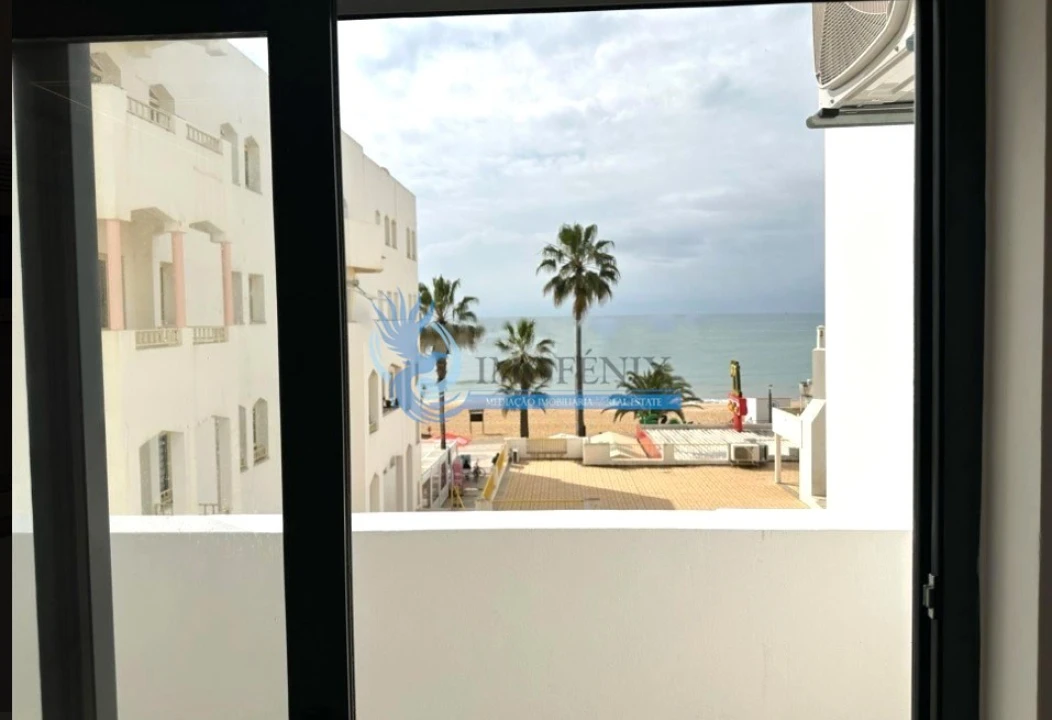 Apartamento T2 para Venda em Quarteira Foto 3