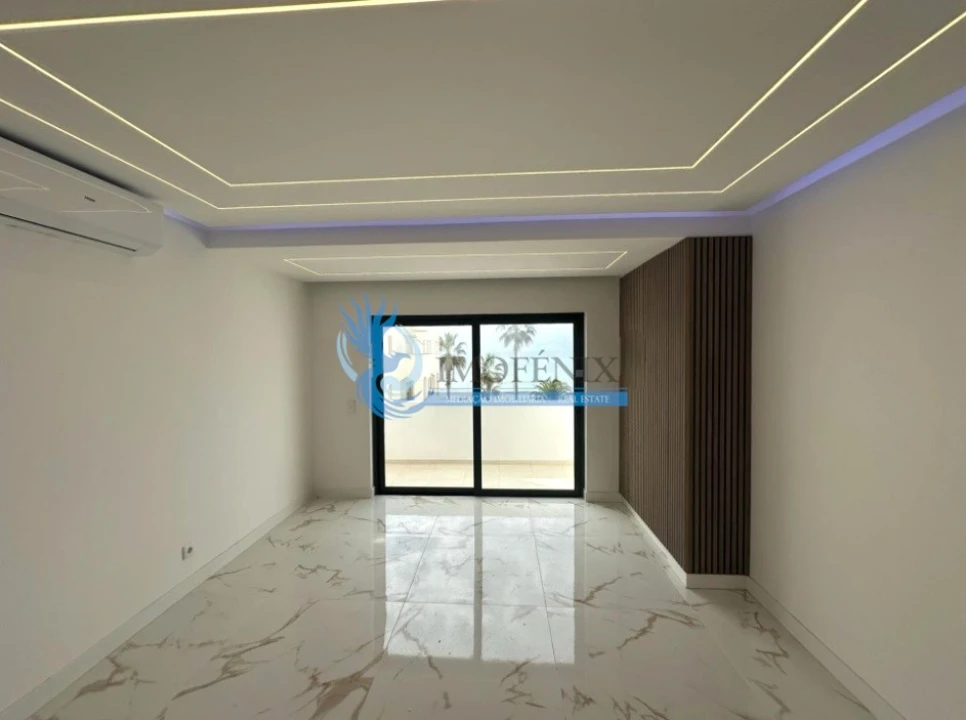 Apartamento T2 para Venda em Quarteira Foto 7
