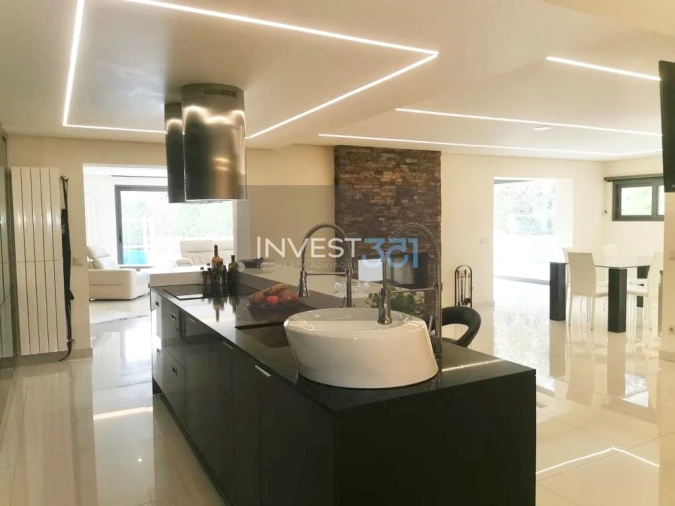 Moradia T5 para Venda em Moledo e Cristelo Foto 24